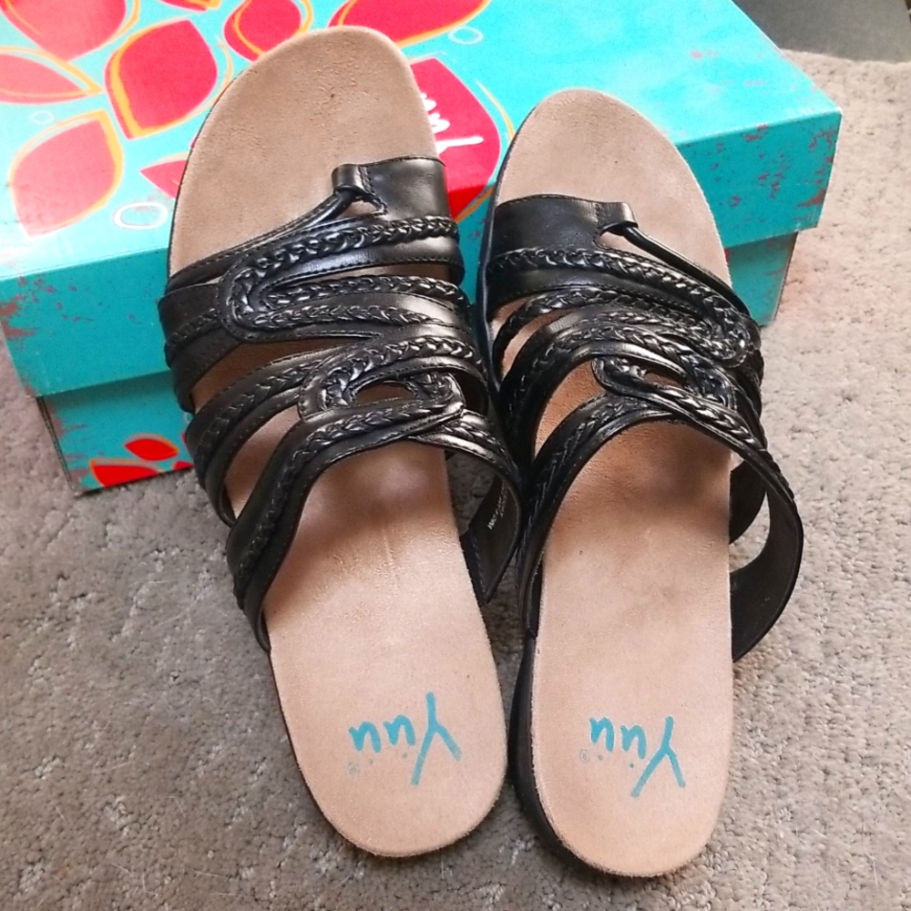 YUU black thong slip on. Size 8. Worn one time in house. No wear and tear.